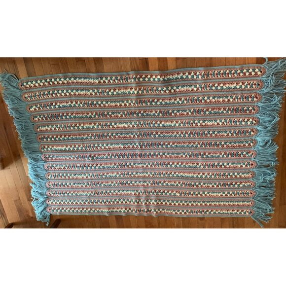 Handmade Mile a Minute Crochet Throw Blanket with Fringe 44"x72" Soft Pastels - Picture 6 of 16
